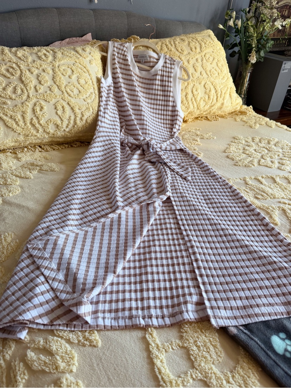 Evereve Brown and White Striped Sleeveless Midi Dress with Waist Tie